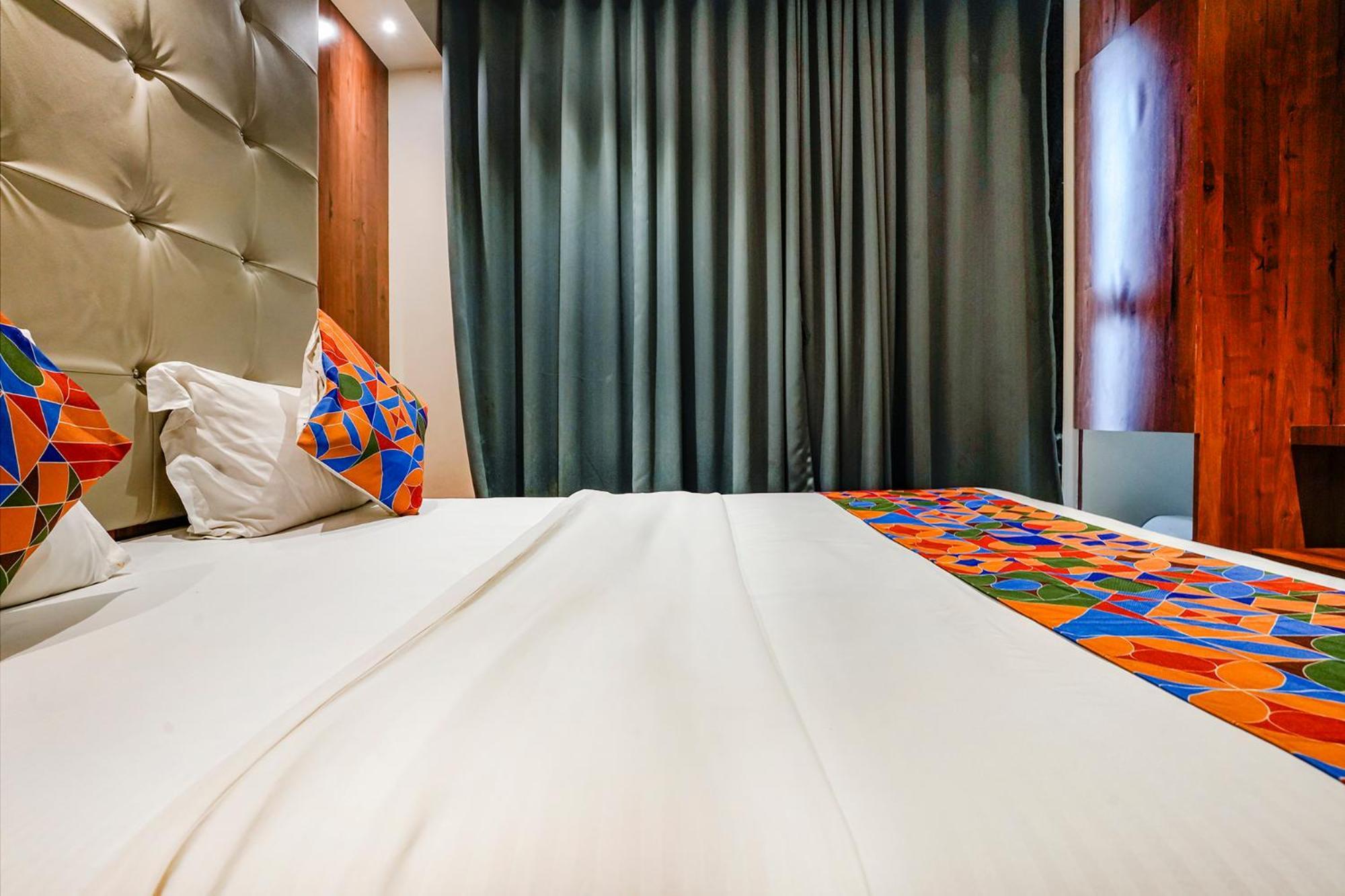 Fabexpress Utsav Residency - Nr Panvel Hotel Jāmb Exterior foto