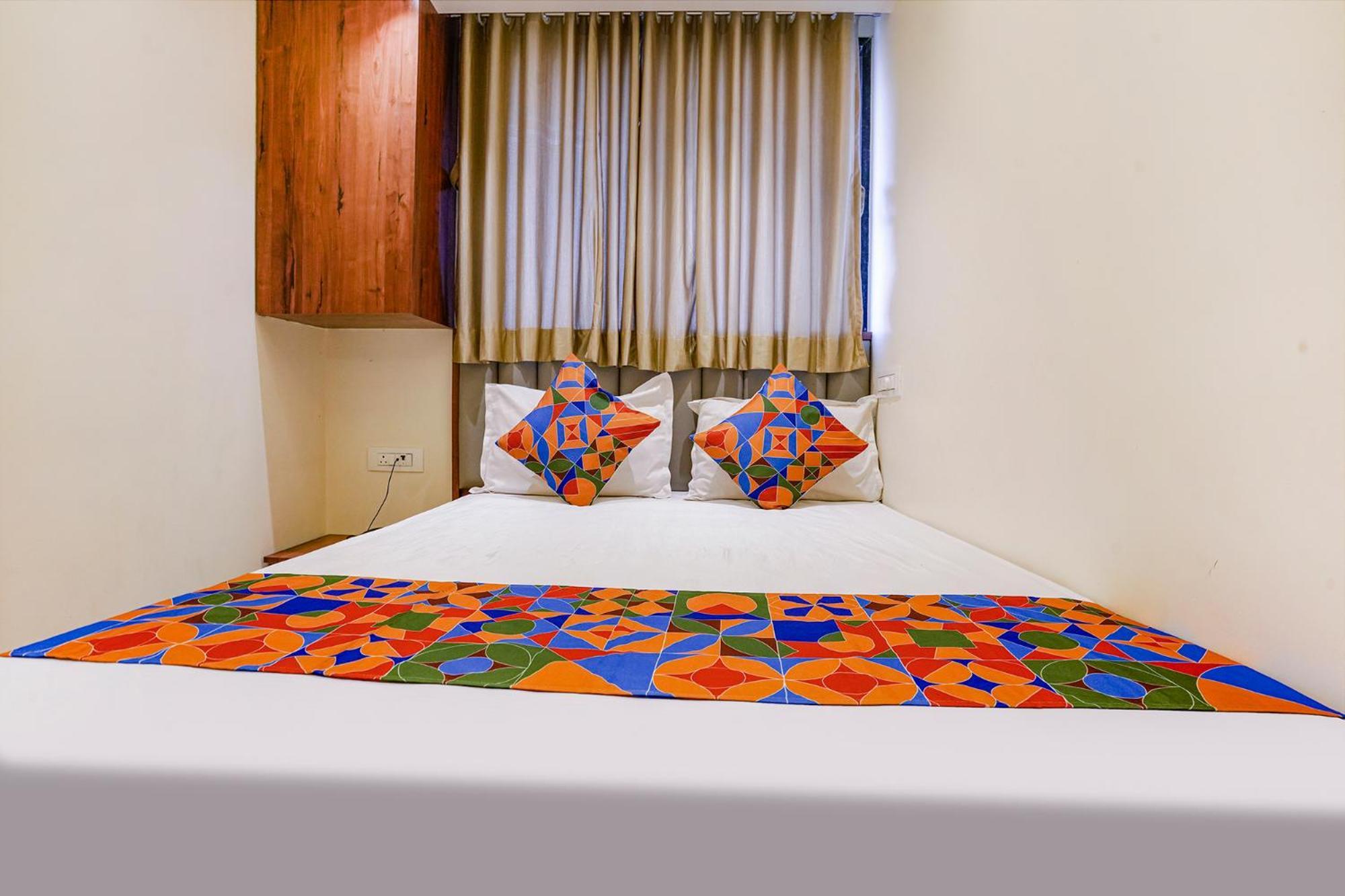 Fabexpress Utsav Residency - Nr Panvel Hotel Jāmb Exterior foto